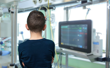 Ljekari iz Beograda spasili život dječaku (5) iz Tuzle: Imao tešku infekciju aortnog zaliska