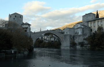 IZBORI NAKON 12 GODINA U Mostaru se za vlast bore tri doktora: Bošnjak, Hrvat i Srbin