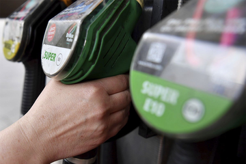 EU od članica zahtijeva da uvedu minimalnu putarinu od 0,359 evra po litri