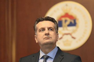 "Nadležni pokušavaju NAĆI OPRAVDANJE ZA NEUSPJEH" Vuković kaže da neko mora odgovarati zbog nestašice druge doze vakcina