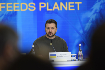 Zelenski: Vode se nemilosrdne borbe, dio Ukrajine bez struje zbog hladnoće