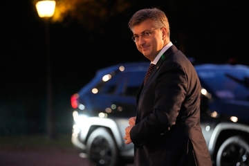 Plenković: Rekao sam Vučiću da riješi ovo pitanje jezika