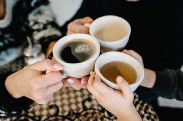 Kafa i čaj su uglavnom jutarnja pića, a evo koje je bolje piti
