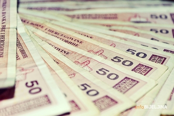 NOVA PREVARA U BANJALUCI Obećao 300.000 evra, pa od vlasnika firme uzeo 60.000 KM