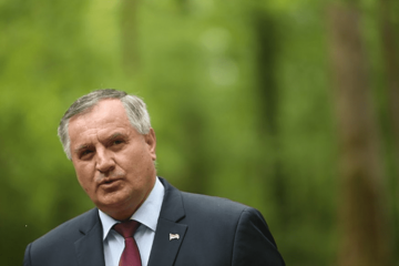 ISPORUKA DO KRAJA SEDMICE Višković: Stiže još 30.000 doza ruskih vakcina