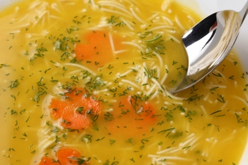 Ljekar otkriva pomaže li pileća supa kada smo bolesni