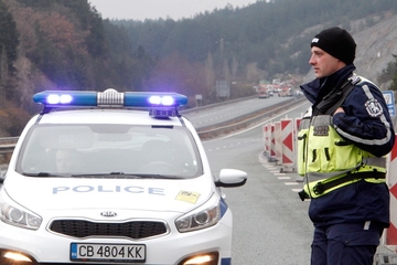 Otpušteni carinici koji su pustili autobus "Besa transa" bez dokumentacije