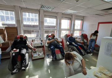 "OBAVEZA SVIH NAS" Ujedinjena Srpska povodom Dana grada organizovala dobrovoljno darivanje krvi