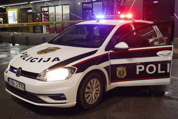 U autu pronađen kilogram droge, "blinkeri" i fantomka, uhapšen trojac
