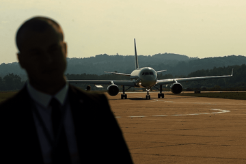 DRŽAVLJANI BiH OTIŠLI NA POSAO Putnički avion iz Banjaluke odletio za Island