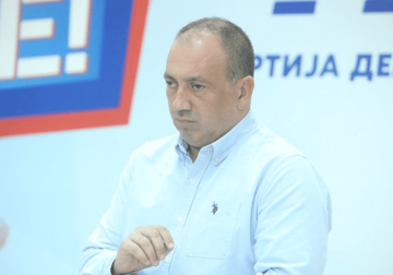 "NEKOREKTNA KRITIKA" Crnadak pozvao građane Doboja da izađu na izbore, Dodiku poručio da ne drži lekcije Vučiću