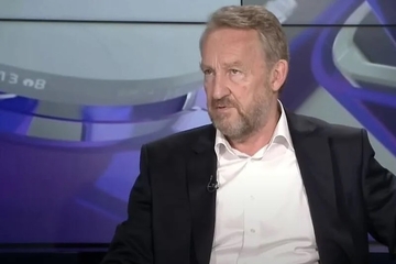 Izetbegović ide u Brisel kod Varhelyija, ali kaže da neće za isti stol s Dodikom i Čovićem