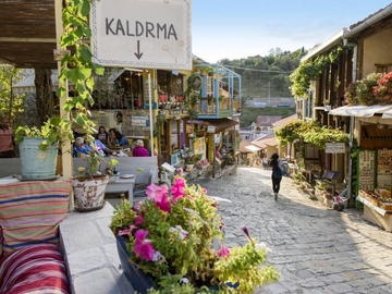 U Crnu Goru sad preseljavaju Nijemci,sve ih je više : "Sa 1.400 evra si kralj"