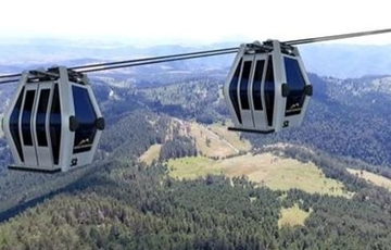 Ljudi ostali ZAROBLJENI U GONDOLI: Jako nevrijeme pogodilo Zlatibor, u toku evakuacija