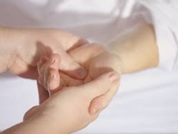 Trnjenje ruku može biti rani simptom ovih šest bolesti