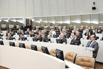 Besmislenim prijedlozima udaraju na entitetsko glasanje
