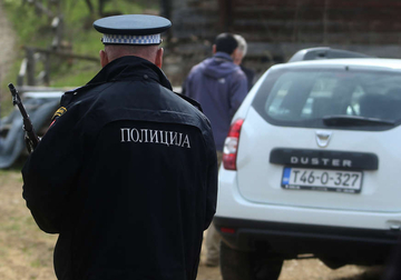 NESVAKIDAŠNJI INCIDENT U SRPCU Poslije svadbe pucao iz puške, pa slučajno ranio muzičara