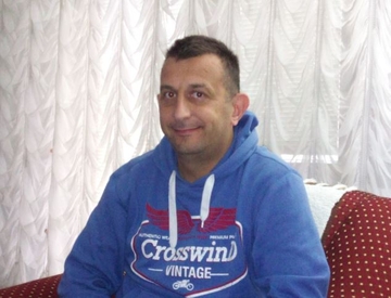 Majka sinu DAJE BUBREG za novi život: Mići (44) potrebna pomoć humanista, novca za transplantaciju nema