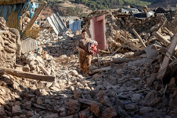 Spasioci u trci sa vremenom: Traje potraga za preživjelima u zemljotresu u Maroku