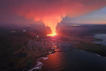 Nova erupcija vulkana na Islandu, lava stigla do kuća u gradu Grindavik