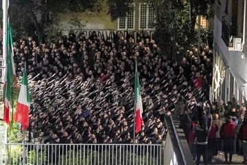Šokantna odluka suda u Italiji koju su fašisti nazvali istorijskom: "Rimski pozdrav nije zločin"