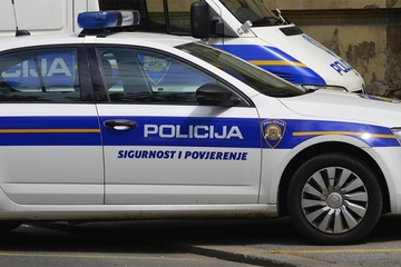 Vozač kamiona iz BiH teško povrijeđen sudaru u Hrvatskoj, ispao iz vozila