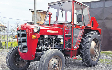 Nesreća kod Bratunca: Stradao nakon prevrtanja traktora