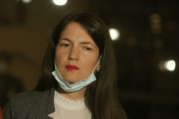 "SKORO 700 MILIONA ZA KAMATE" Trivićeva tvrdi da Vlada "rupu" od MILIJARDU KM pokriva zaduženjima