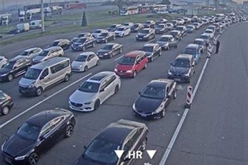Velike gužve na izlazu iz BiH, u regionu HAOS: Evo na kojim graničnim prelazima se najduže čeka