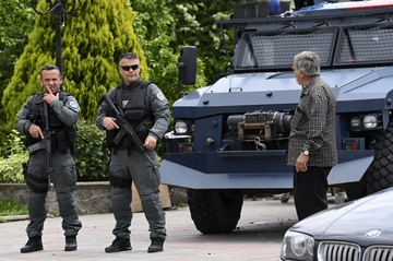 Kurti: Jedan policajac poginuo, drugi povrijeđen
