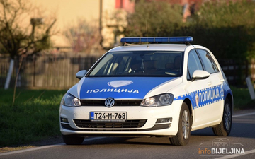Bijeljina: U automobili pronađena marihuana i spid