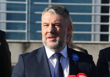 "Blago pogoršanje epidemiološke situacije" Ministar Šeranić poručio da građani Srpske božićne praznike proslave u krugu najbližih