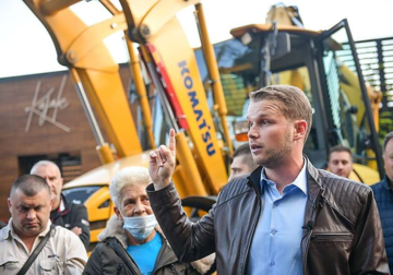 Političke igre oko BESPRAVNO PODIGNUTOG OBJEKTA: Kakva se pozadina krije iza slučaja “Kajak terasa”