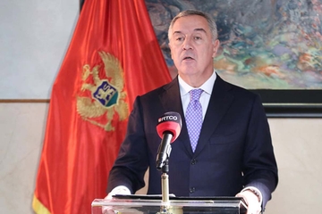 Đukanović raspisao vanredne parlamentarne izbore za 11. jun