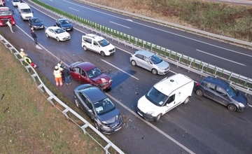 "Bilo je jezivo, sve se pušilo" Prve fotografije lančanog sudara na auto-putu, povrijeđeno PET OSOBA