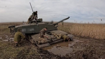 UŽIVO /VIDEO/ Čelindžer pao na čelendžu; Četvrti ABRAMS uništen; Zabrana za snimke uništenja "najmoćnijeg tenka"!