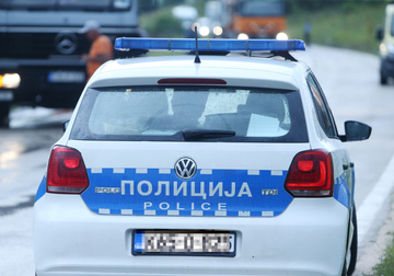 ZA KAZNE DUGUJE 4.200 KM Policija u Prijedoru oduzela "fijat"