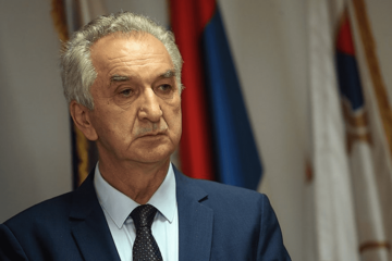 Šarović kritikovao Izetbegovića: Lider SDA se mora izviniti Srbima