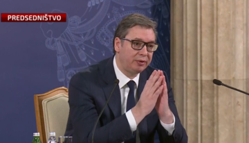 "SRBIJA NIJE U RATU" Vučić pozvao građane da ne nasijedaju na trikove i provokacije