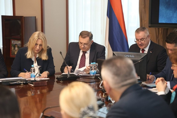 Dodik: "Nijednom Bošnjaku u Srpskoj ne smije da nedostaje ni dlaka sa glave"