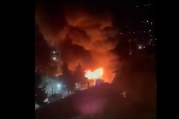 NAKON VELIKE TRAGEDIJE Proglašena trodnevna žalost u Tetovu zbog 14 stradalih pacijenata u požaru u kovid bolnici