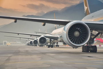 Gotovo 600 letova otkazano na dva međunarodna aerodroma u Šangaju Zbog TAJFUNA