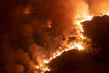 Hrvatska: Veliki požar na Krbavskom polju