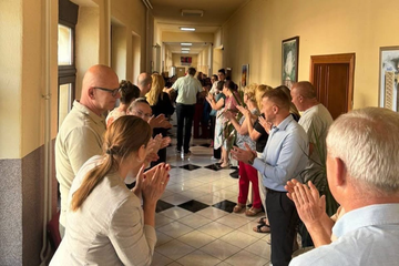 Miličević se vratio na posao, dočekali ga aplauzom (FOTO)