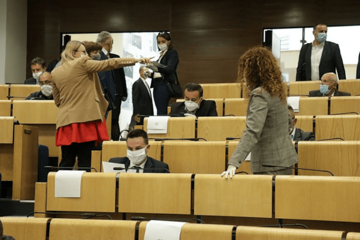 FBiH i u treću godinu nakon opštih izbora ušla sa starim rukovodstvom: SDP BiH sprema novu podvalu