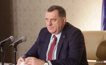 Dodik: Šmit može da bjesni i radi šta hoće, ali nije visoki predstavnik