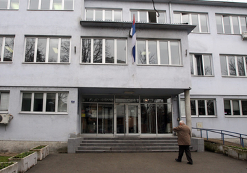 U TAKSIJU PRONAŠLI KOKAIN Prijedorčanin uhapšen zbog trgovine drogom i falsifikovanja novca