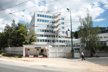 BiH nije suverena zemlja, apsolutnu vlast ima OHR