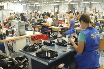 Fabrike traže da Vlada hitno riješi manjak maski i dezinfekcionih sredstava