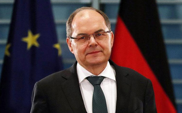 Auf Wiedersehen, Kristijane – ostavka?